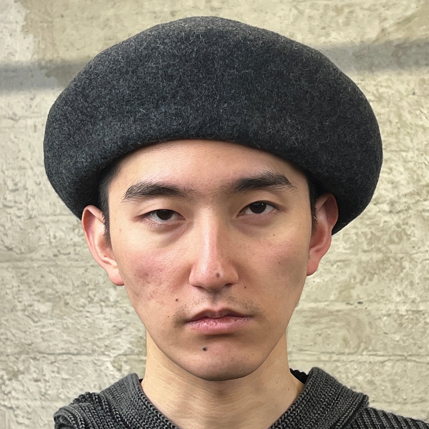 Woolen beret hat charcoal