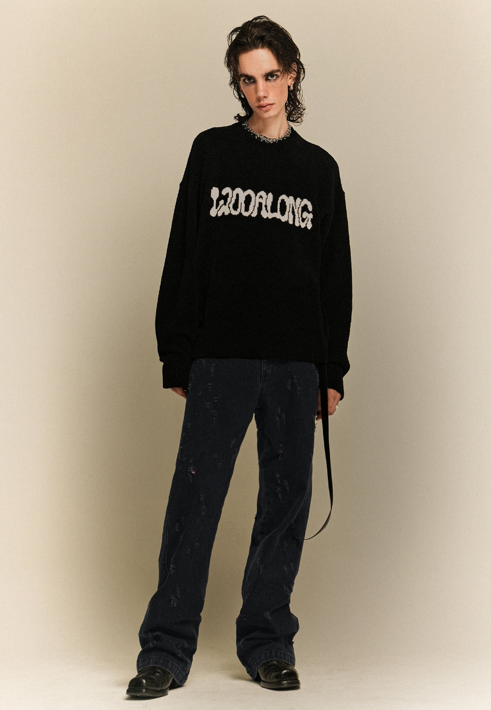 Intarsia lettering pullover knit black